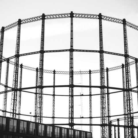 Konstruksi Bangunan dengan Besi H Beam